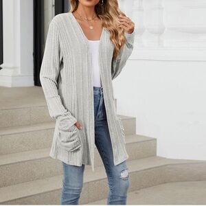 Glam cardigan light weight 
- throw on with jeans front pockets size medium